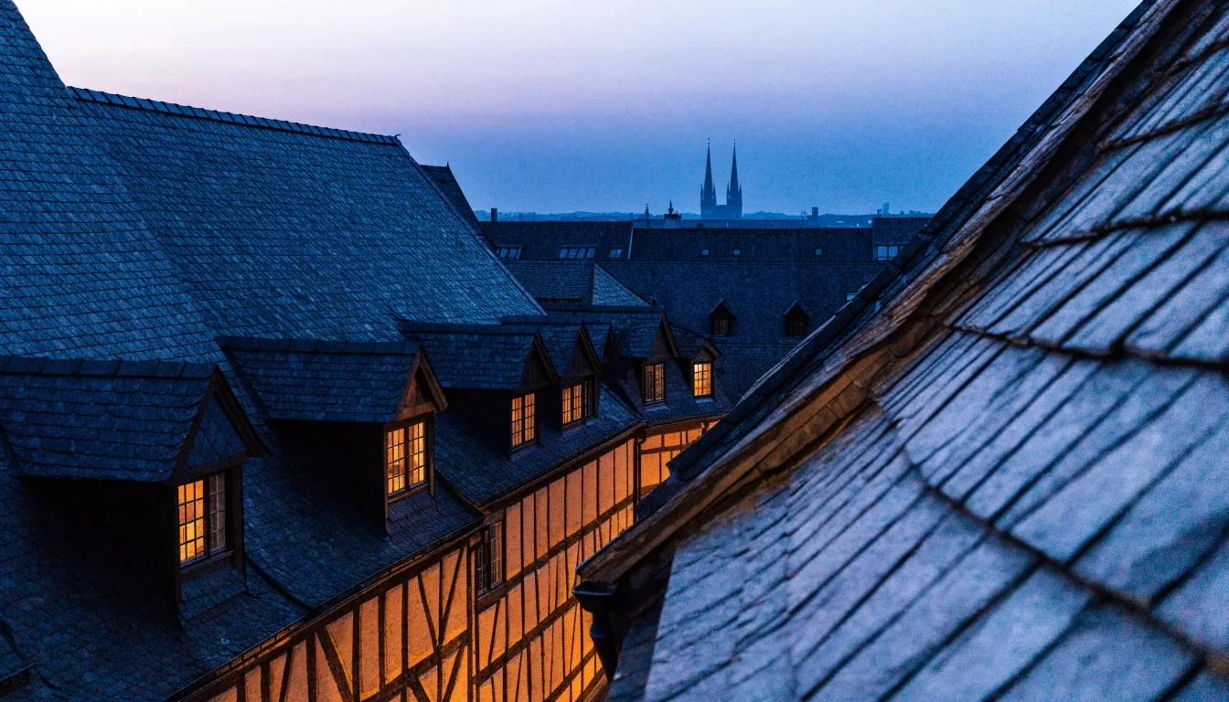 Münchner Dächer und Türme in der Abendstimmung